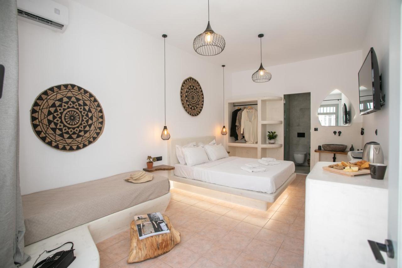 Adama'S Suites Naxos City エクステリア 写真