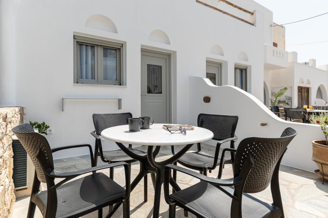 Adama'S Suites Naxos City エクステリア 写真