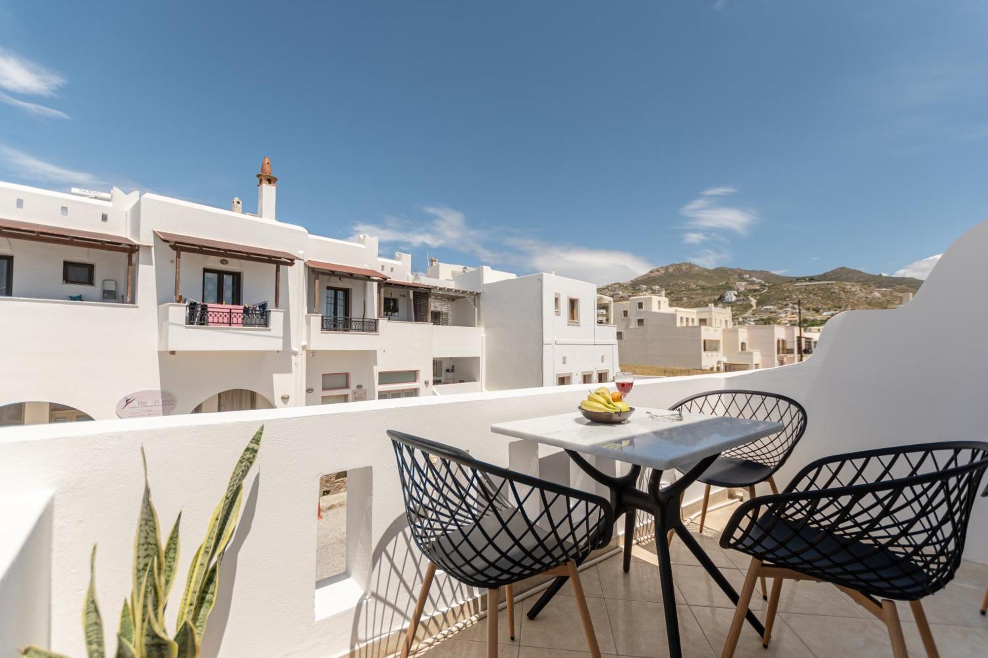 Adama'S Suites Naxos City エクステリア 写真