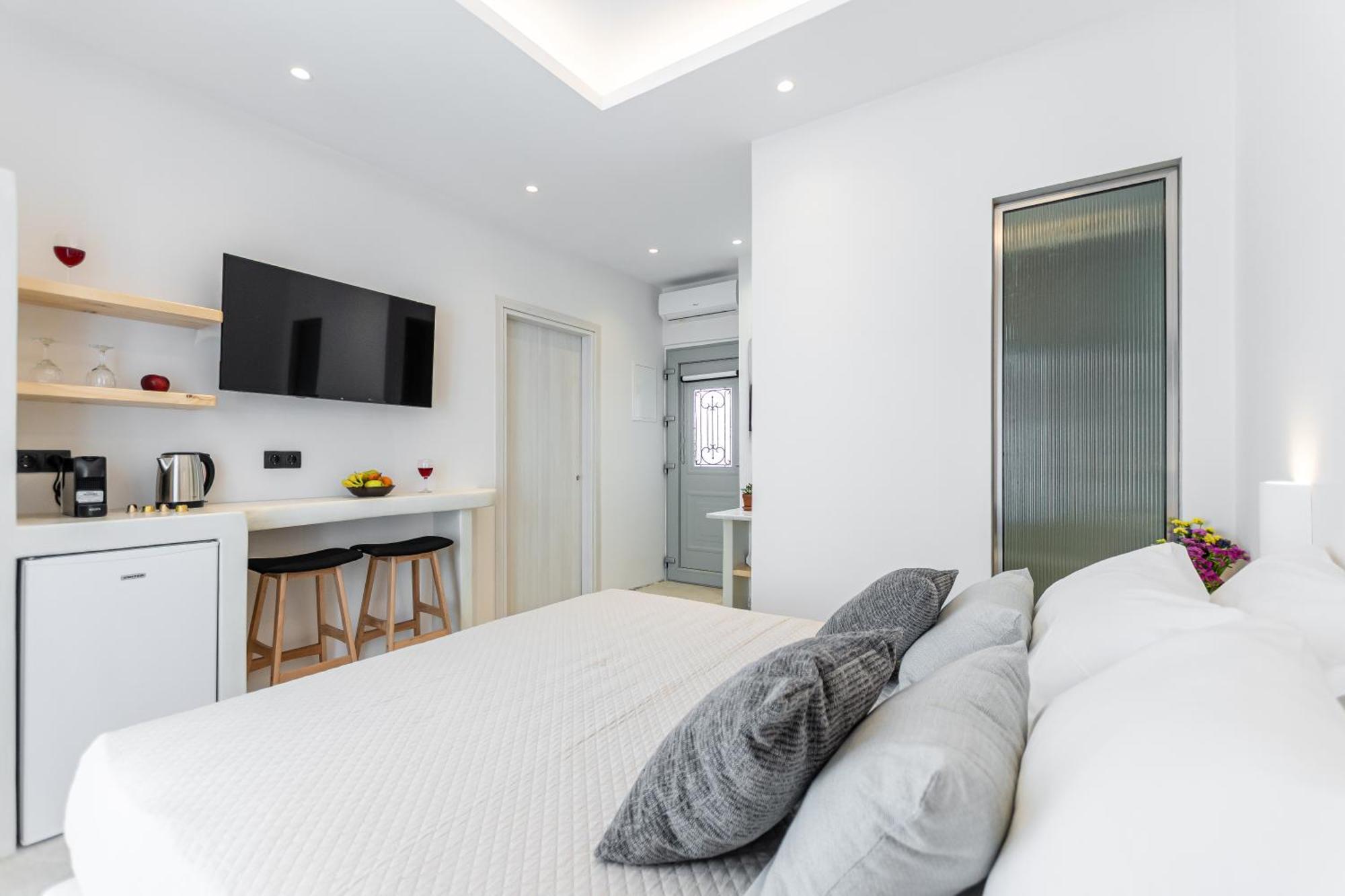 Adama'S Suites Naxos City エクステリア 写真